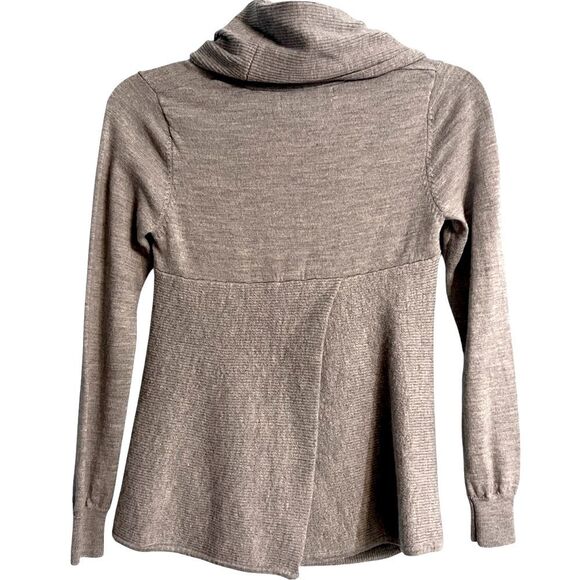 Ellen Tracy 100% Extra Fine Merino Wool Cowl Neck Split Open Back Sweater Sz S - Picture 5 of 11